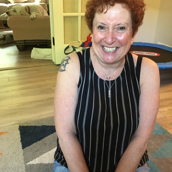 Meet your Posher, Anne - Picture 3 of 8